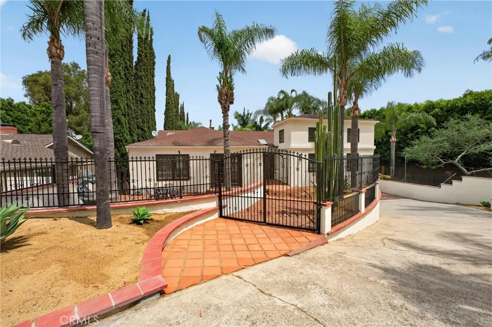170 S Mohler Anaheim Hills, CA 92808