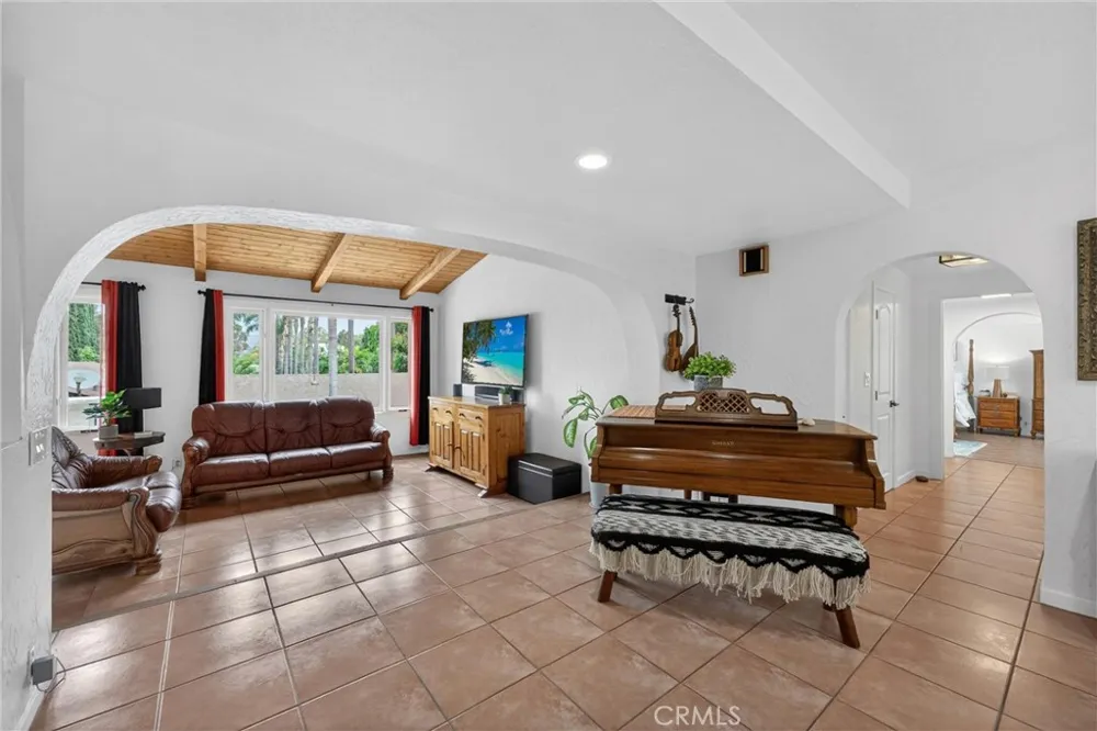 170 S Mohler Anaheim Hills, CA 92808