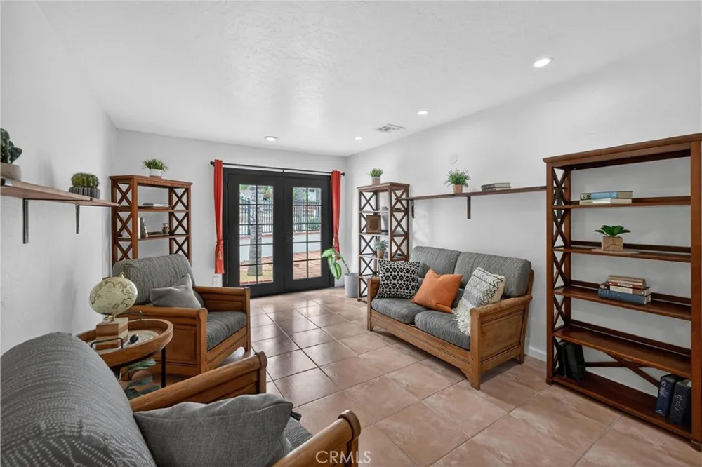170 S Mohler Anaheim Hills, CA 92808