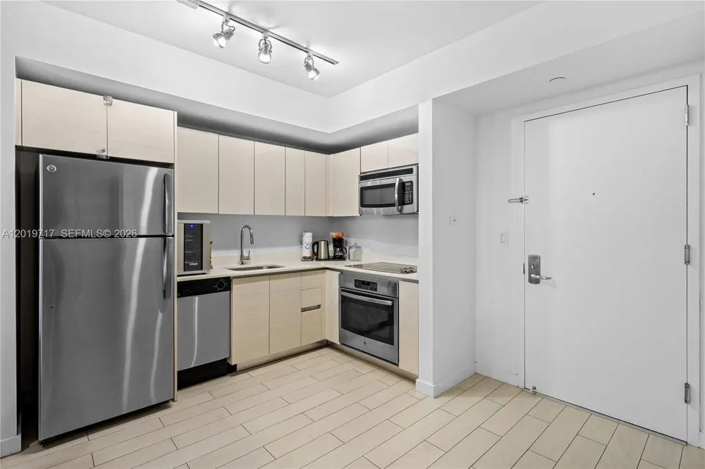 2602 E Hallandale Beach Blvd #R703 Hallandale Beach, FL 33009