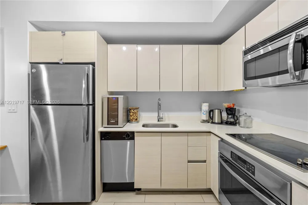 2602 E Hallandale Beach Blvd #R703 Hallandale Beach, FL 33009