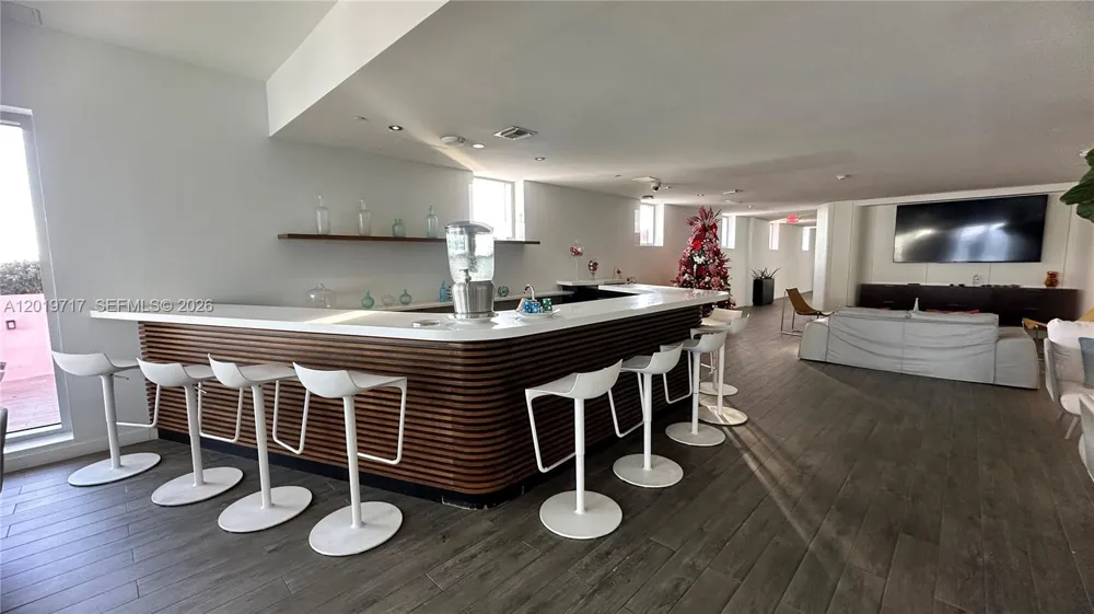 2602 E Hallandale Beach Blvd #R703 Hallandale Beach, FL 33009