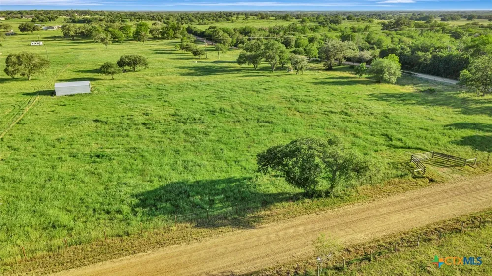 1007 County Road 380 Hallettsville, TX 77964