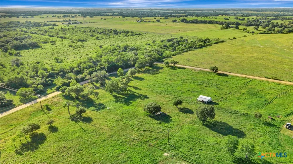 1007 County Road 380 Hallettsville, TX 77964
