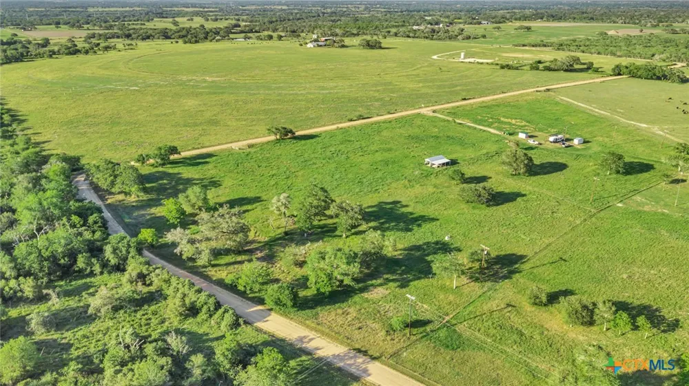 1007 County Road 380 Hallettsville, TX 77964