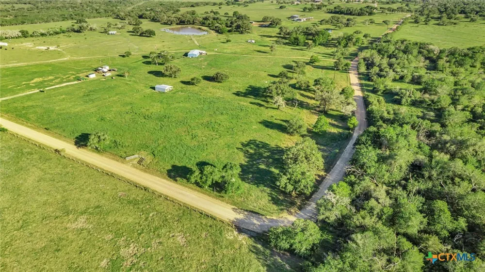 1007 County Road 380 Hallettsville, TX 77964