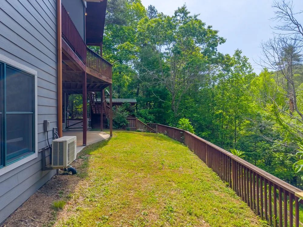 Barlow Fields Dr. Hayesville, NC 28904