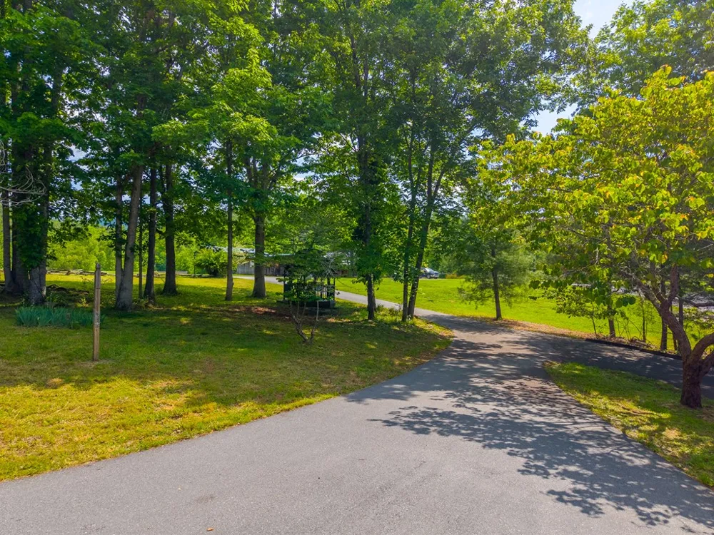 Barlow Fields Dr. Hayesville, NC 28904