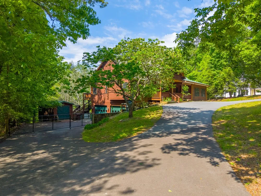 Barlow Fields Dr. Hayesville, NC 28904