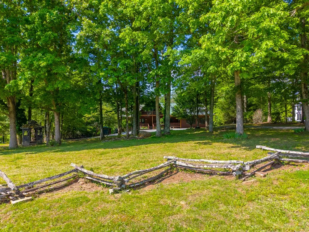Barlow Fields Dr. Hayesville, NC 28904