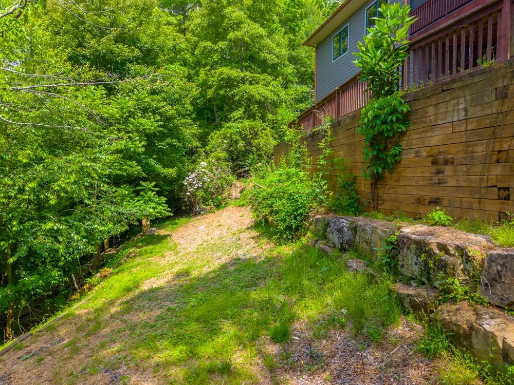 Barlow Fields Dr. Hayesville, NC 28904