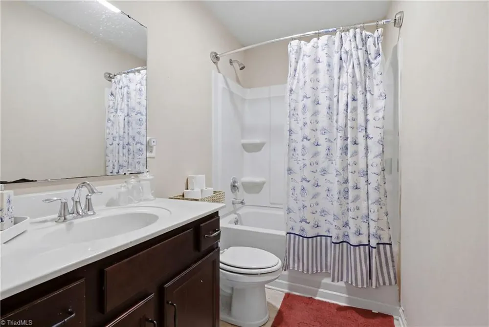 4246 Wedge Drive Pfafftown, NC 27040