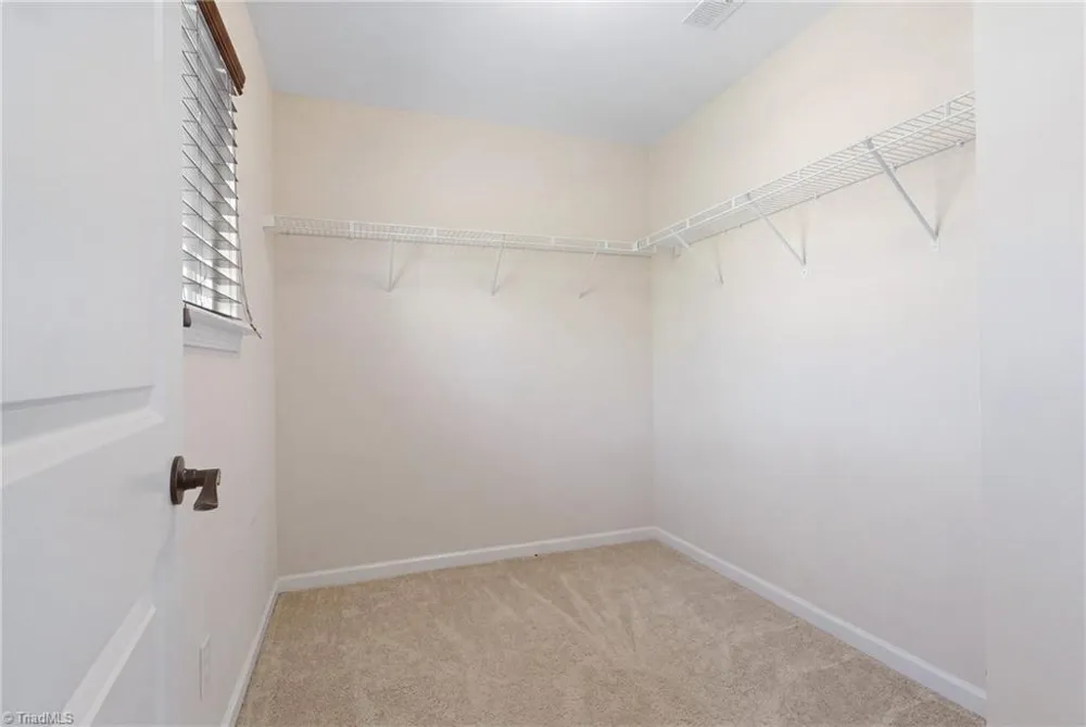 4246 Wedge Drive Pfafftown, NC 27040