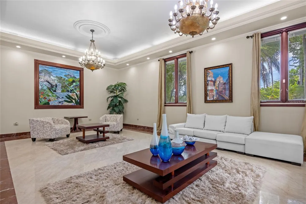 17 Calle Durazno URBANIZACION SAN PATRICIO Guaynabo, PR 00968