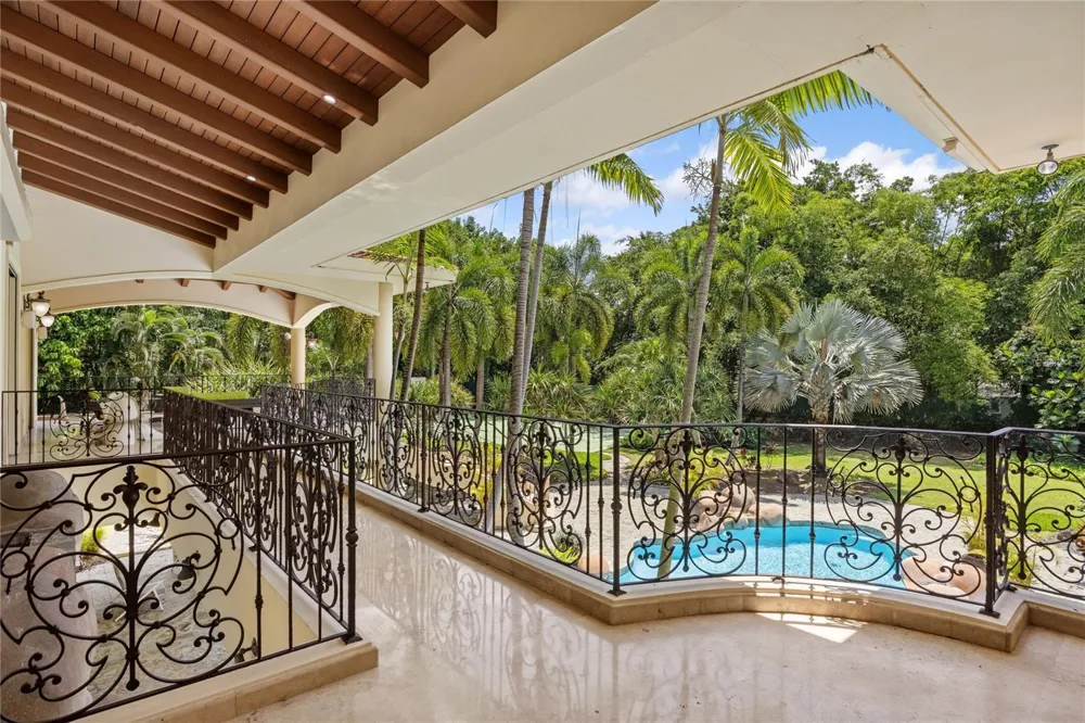 17 Calle Durazno URBANIZACION SAN PATRICIO Guaynabo, PR 00968
