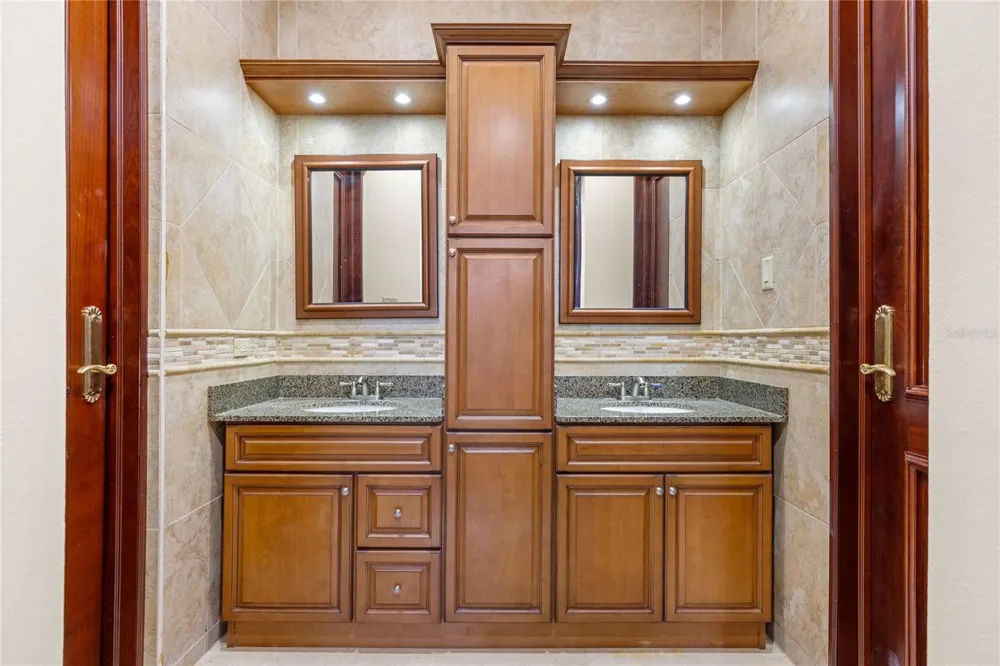 17 Calle Durazno URBANIZACION SAN PATRICIO Guaynabo, PR 00968