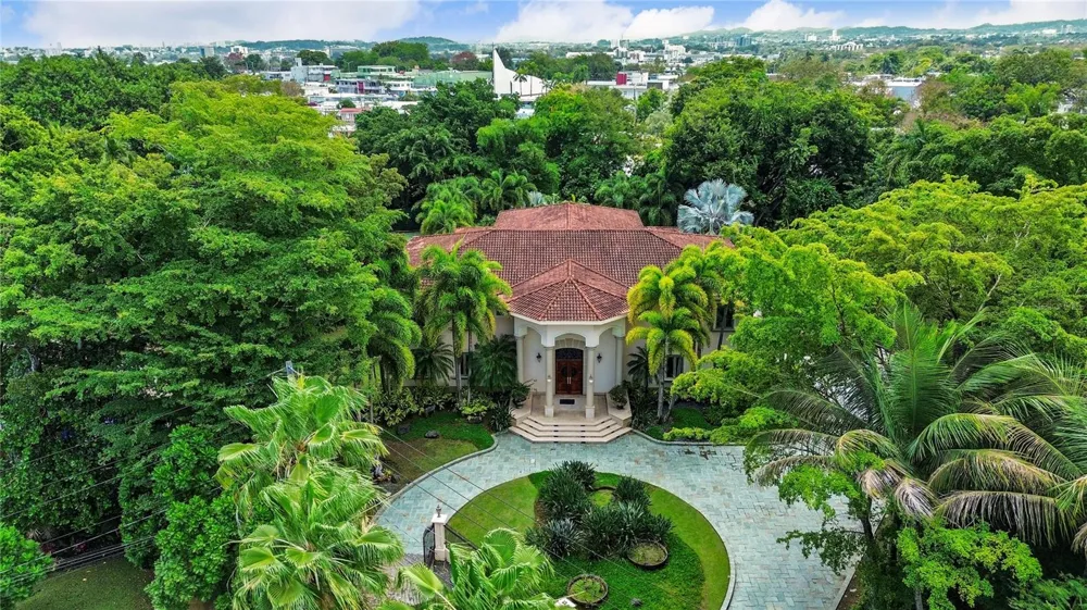17 Calle Durazno URBANIZACION SAN PATRICIO Guaynabo, PR 00968