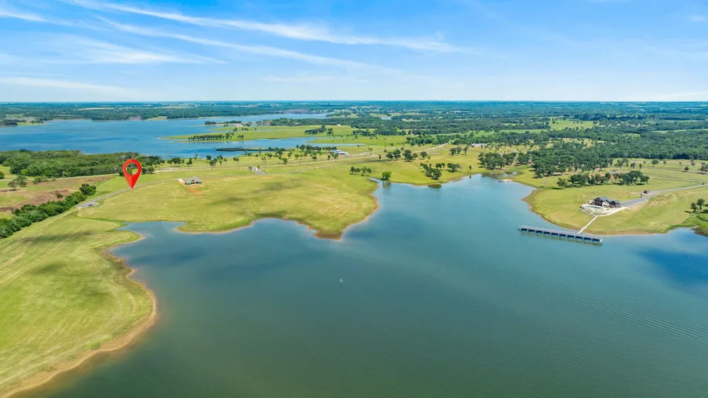623 Lakeshore Terrace Windom, TX 75492