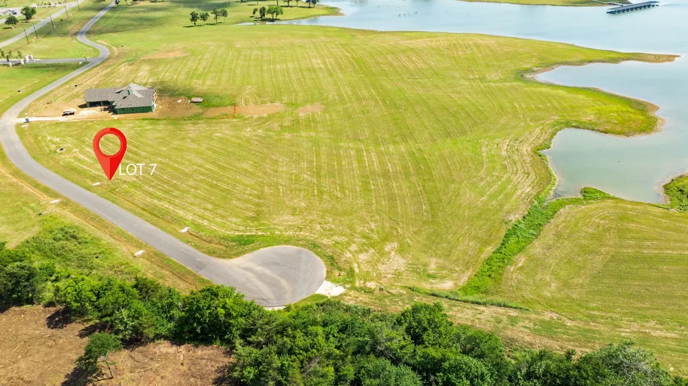 623 Lakeshore Terrace Windom, TX 75492