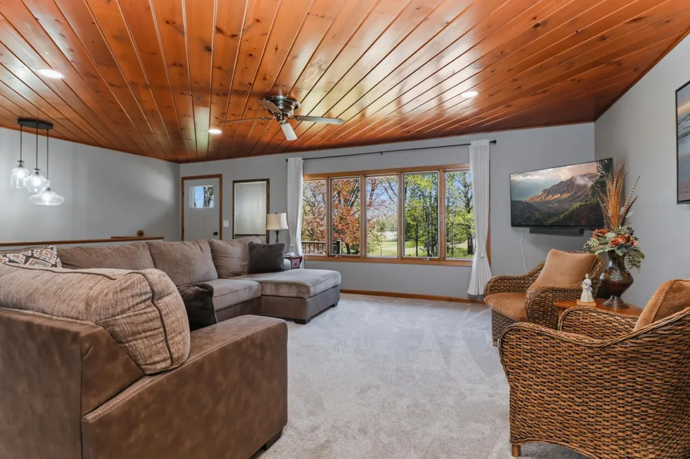 27987 Timber Lane Road Paynesville, MN 56362