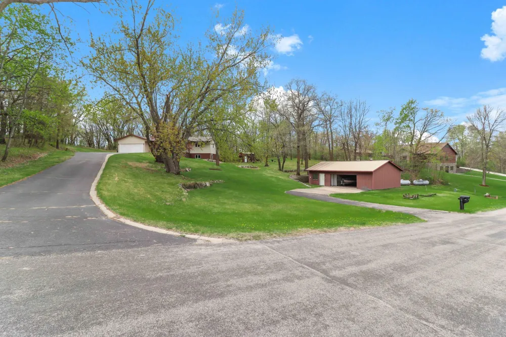 27987 Timber Lane Road Paynesville, MN 56362