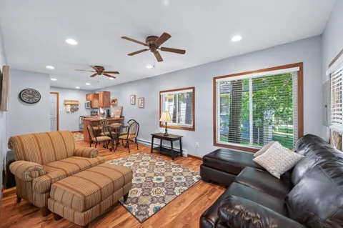 1800 Hawk Trail