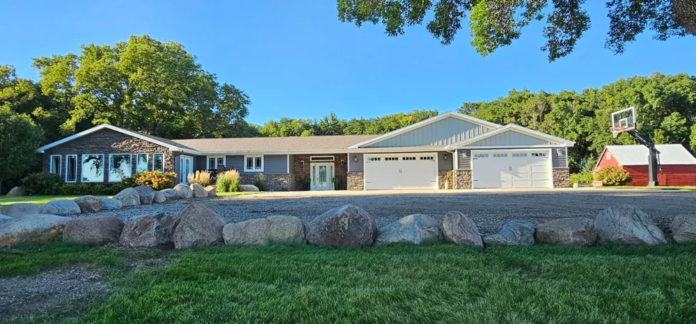 1260 20th Street NW Holloway, MN 56249