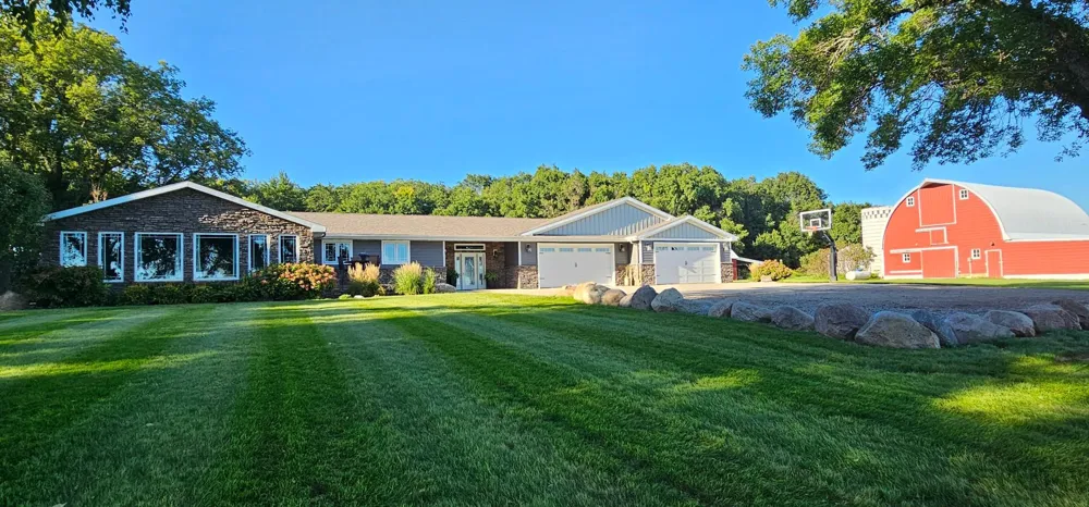 1260 20th Street NW Holloway, MN 56249