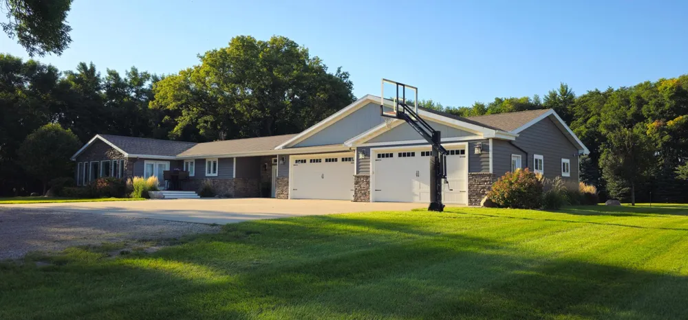1260 20th Street NW Holloway, MN 56249
