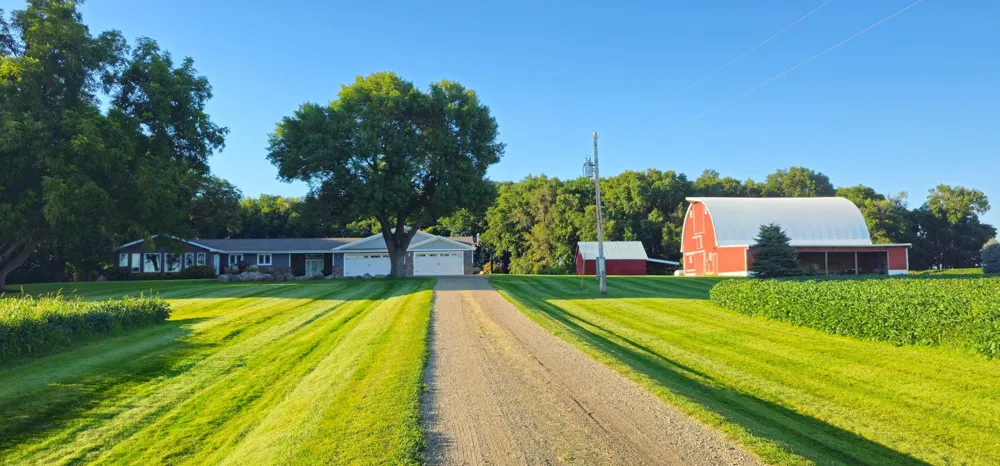1260 20th Street NW Holloway, MN 56249