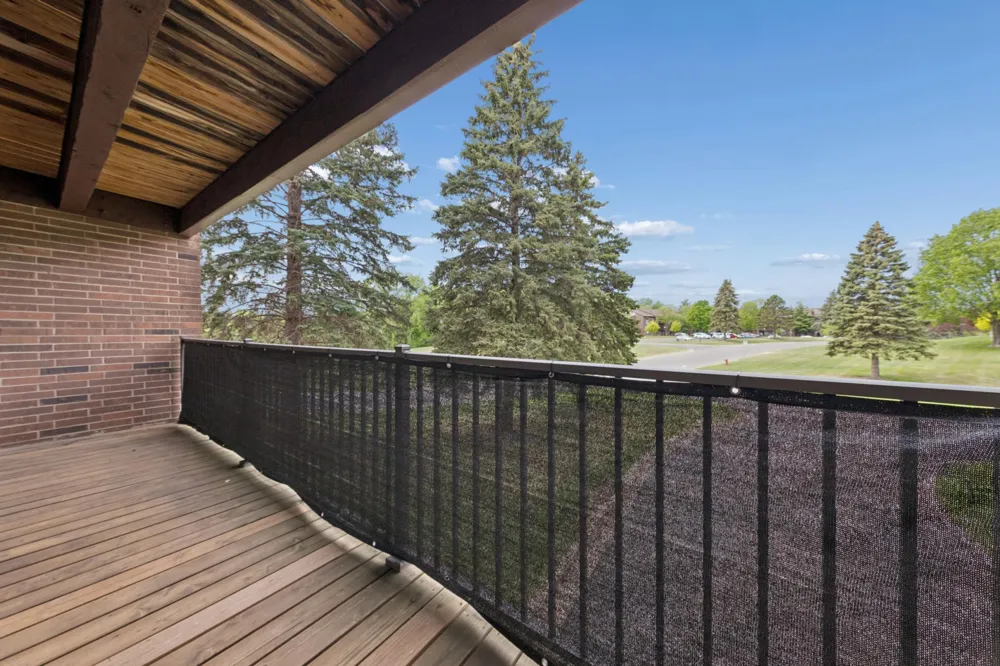 3440 Golfview Drive #121 Eagan, MN 55123