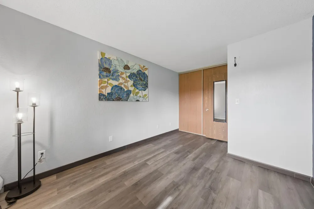3440 Golfview Drive #121 Eagan, MN 55123