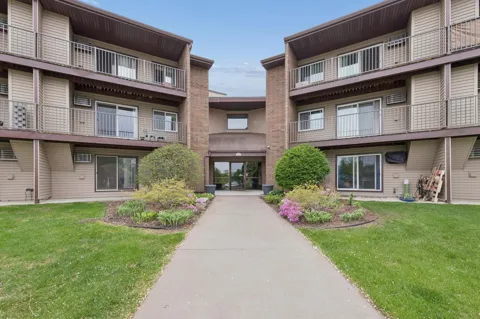 3440 Golfview Drive #121
