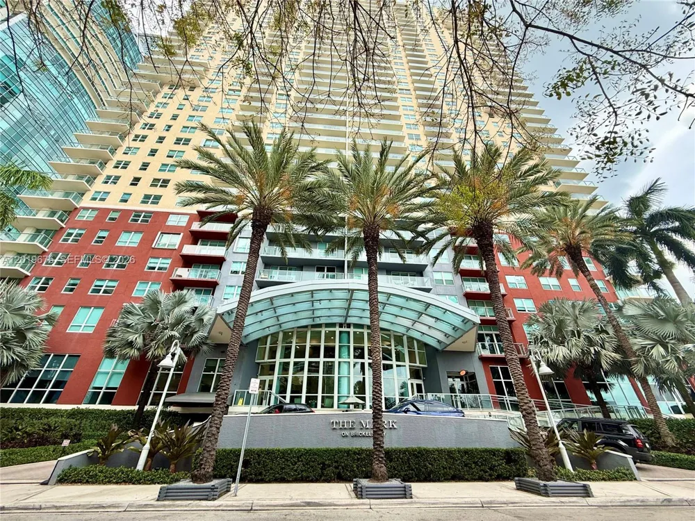 1155 Brickell Bay Dr #1205 Miami, FL 33131