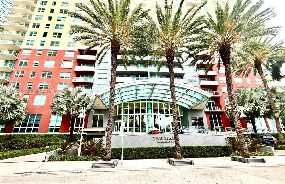 1155 Brickell Bay Dr #1205 Miami, FL 33131