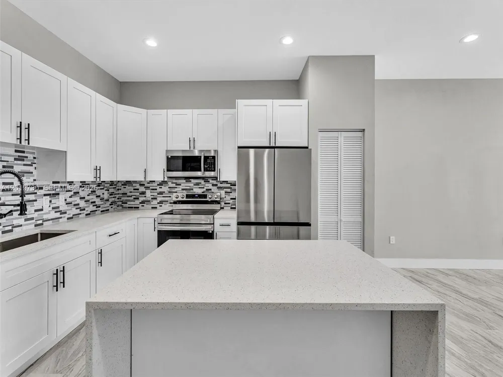 313 S 13th St #B Fort Pierce, FL 34950