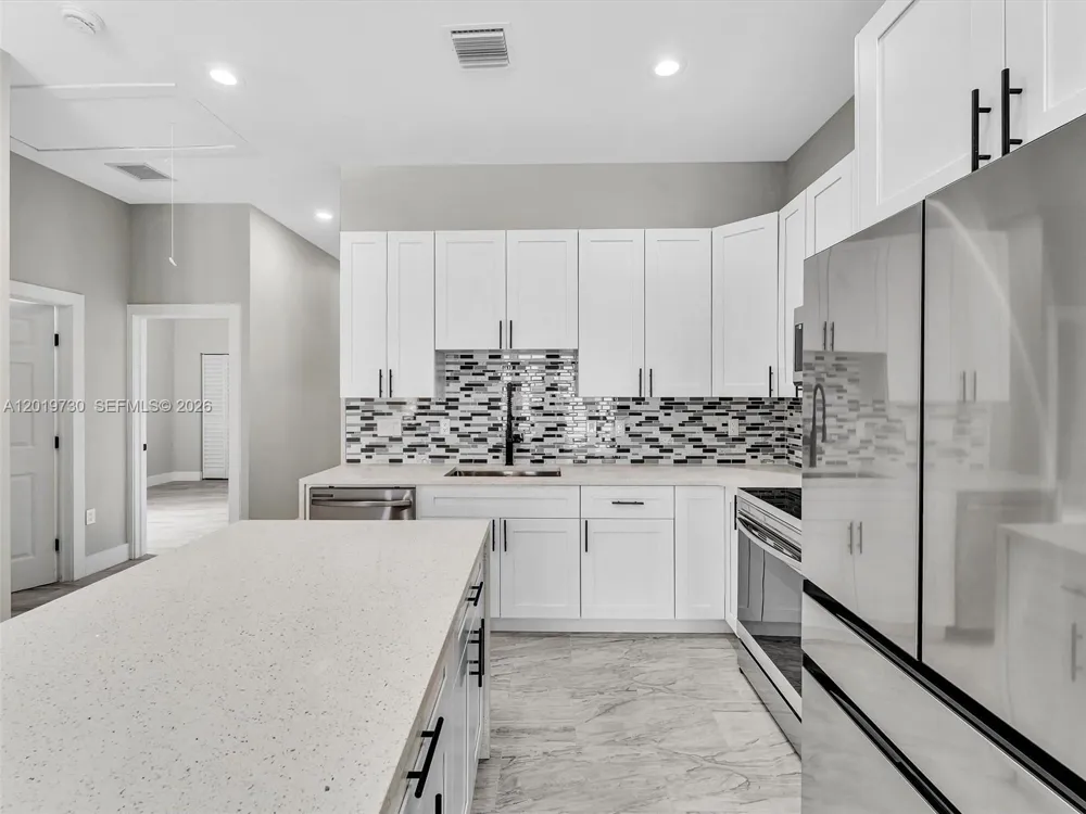 313 S 13th St #B Fort Pierce, FL 34950