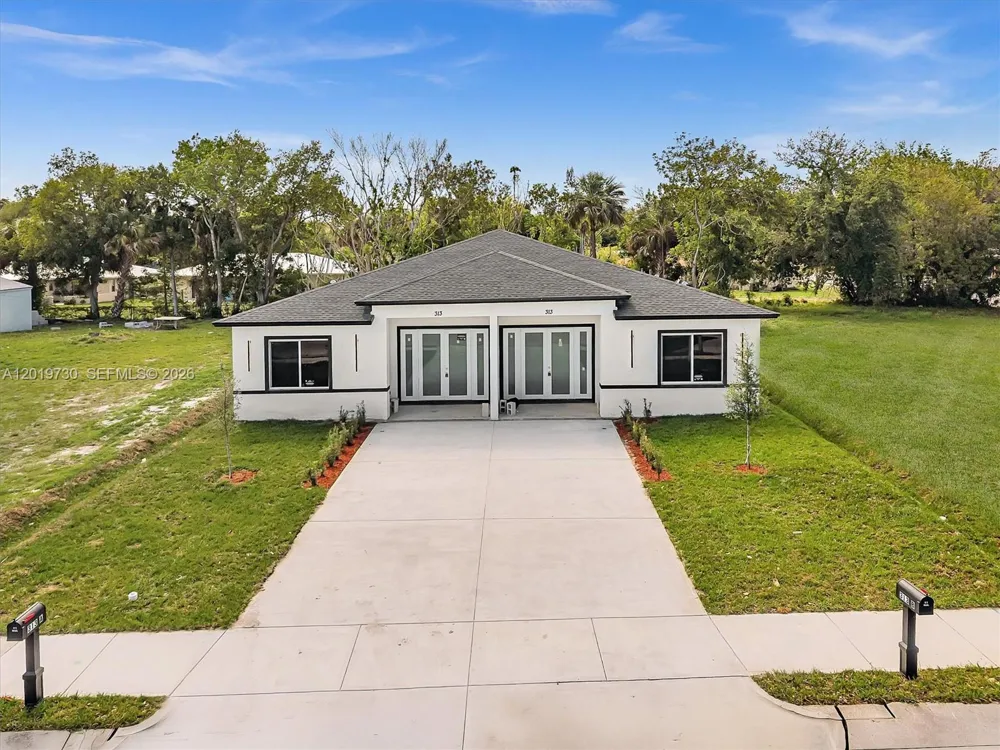313 S 13th St #B Fort Pierce, FL 34950
