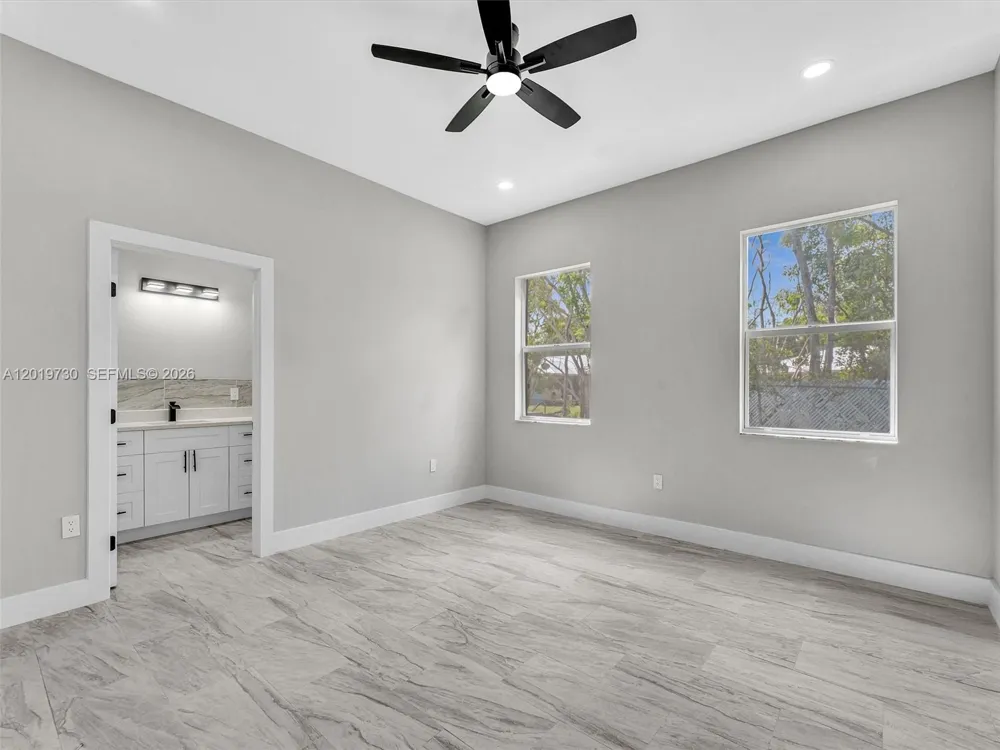 313 S 13th St #B Fort Pierce, FL 34950