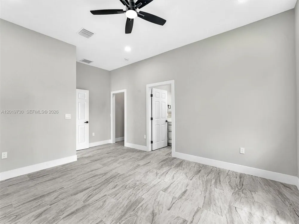 313 S 13th St #B Fort Pierce, FL 34950