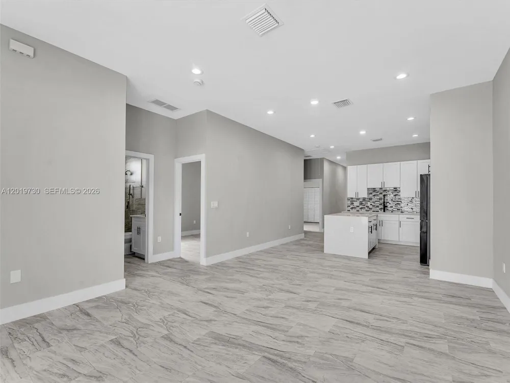313 S 13th St #B Fort Pierce, FL 34950