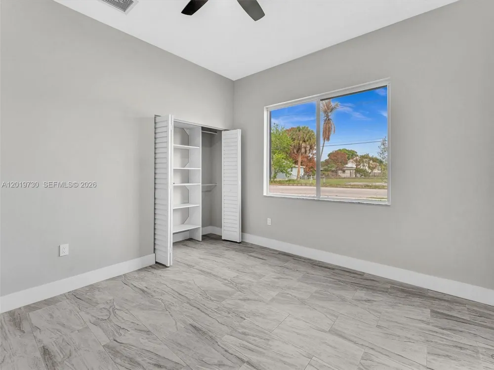 313 S 13th St #B Fort Pierce, FL 34950