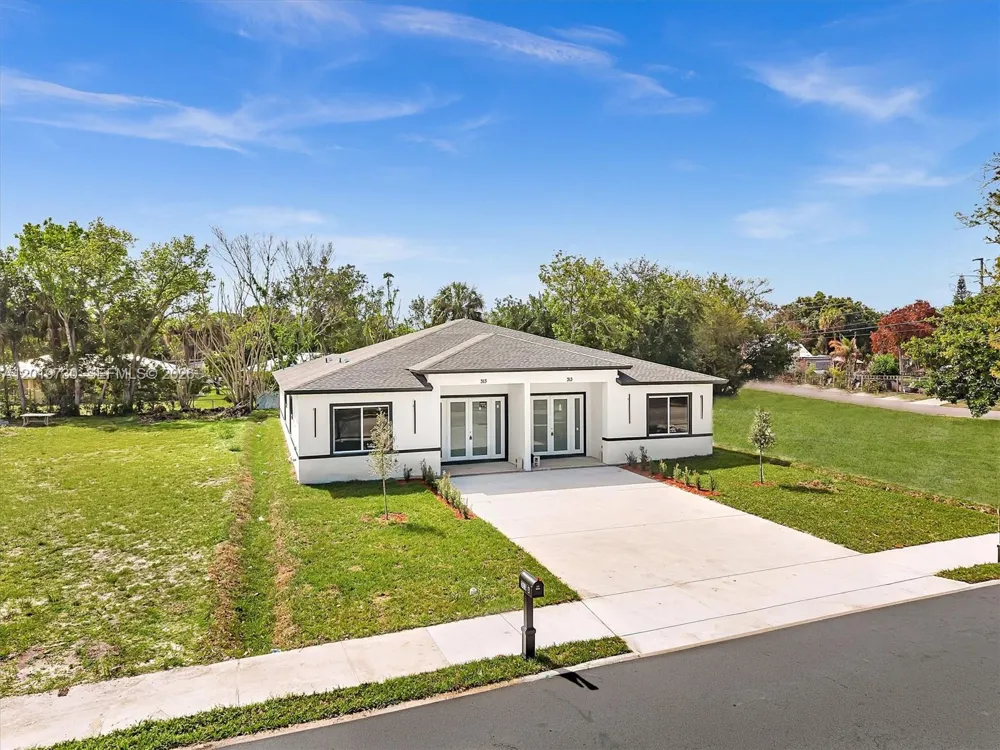 313 S 13th St #B Fort Pierce, FL 34950