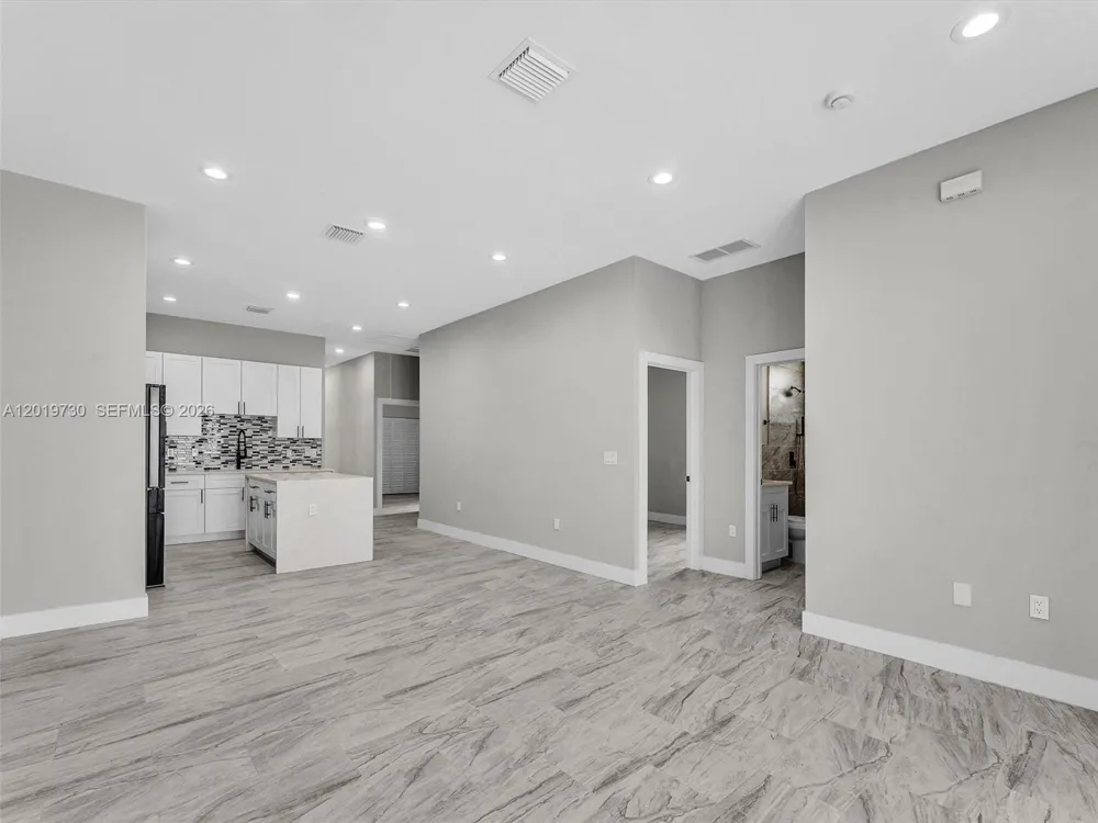 313 S 13th St #B Fort Pierce, FL 34950