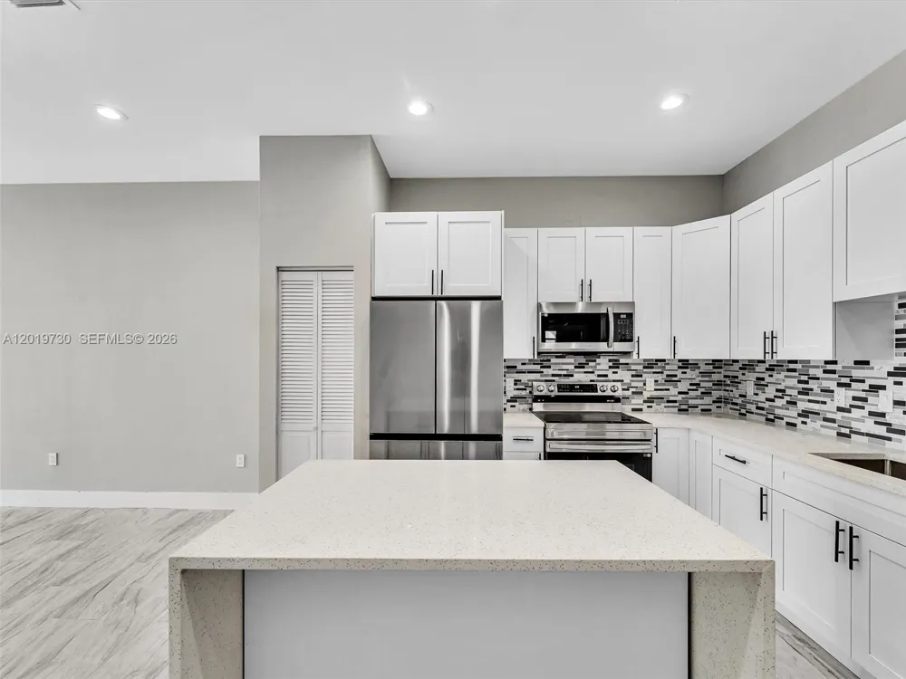 313 S 13th St #B Fort Pierce, FL 34950