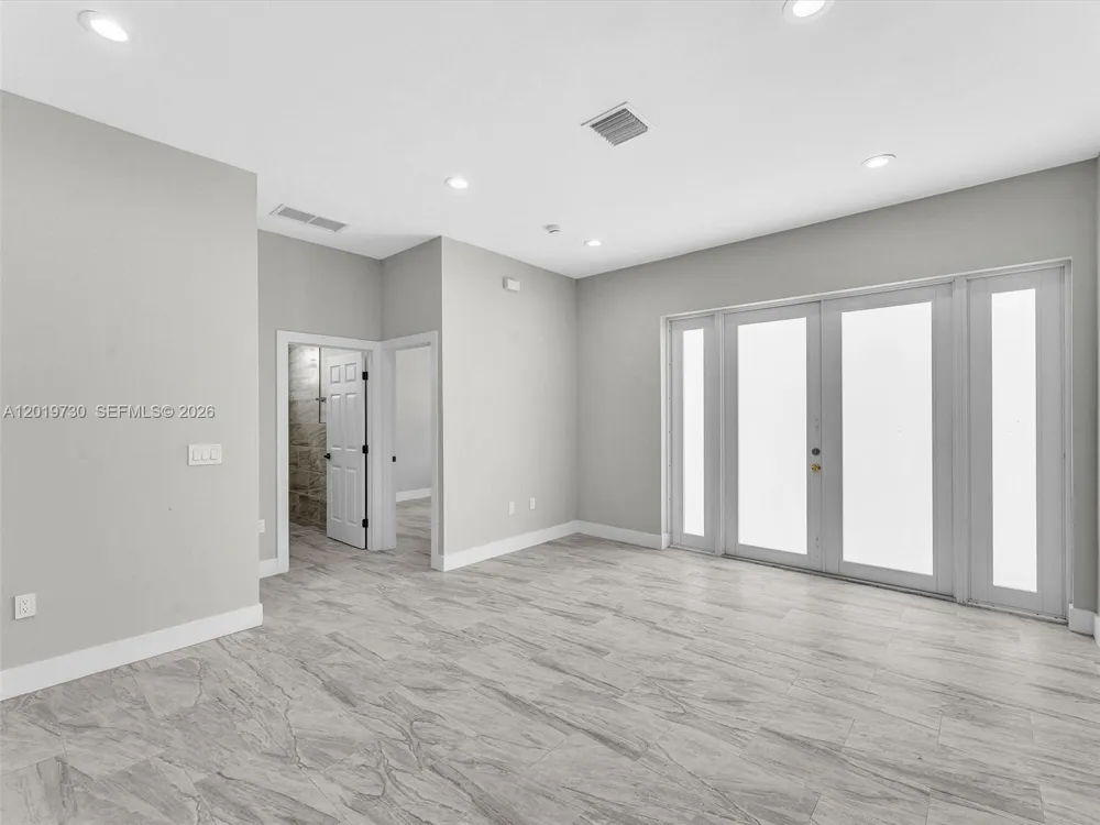 313 S 13th St #B Fort Pierce, FL 34950