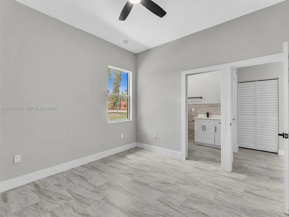 313 S 13th St #B Fort Pierce, FL 34950