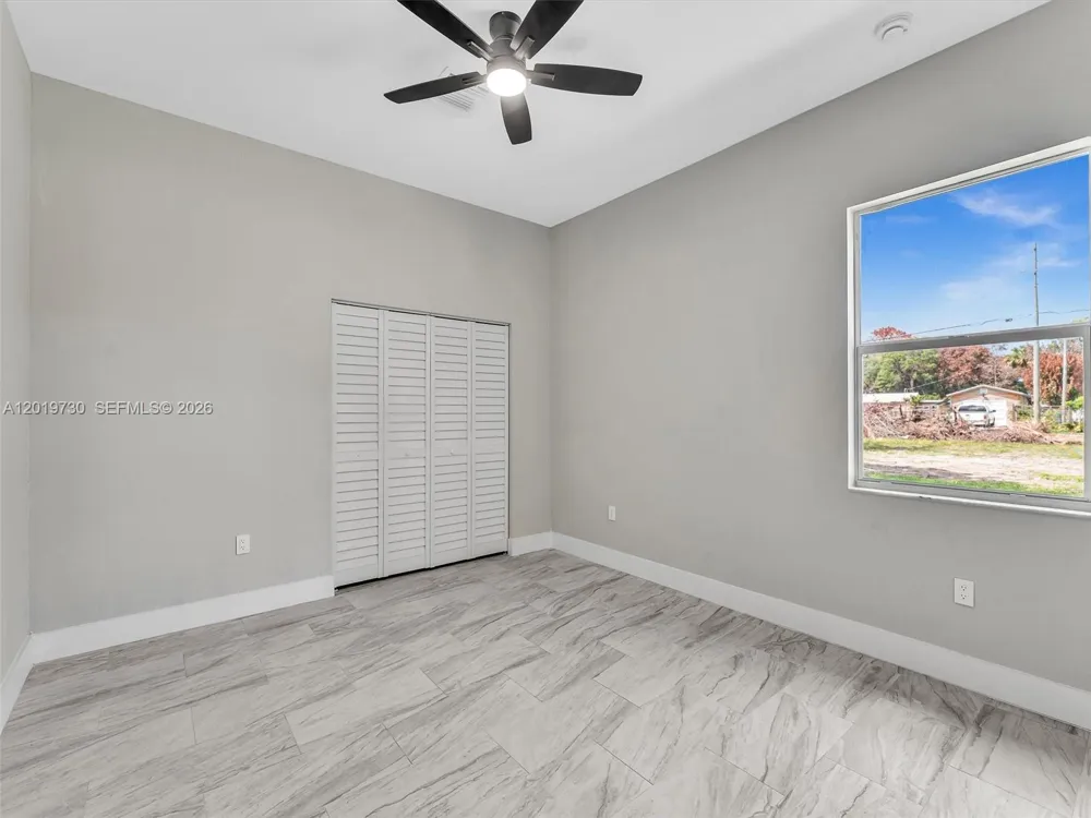 313 S 13th St #B Fort Pierce, FL 34950