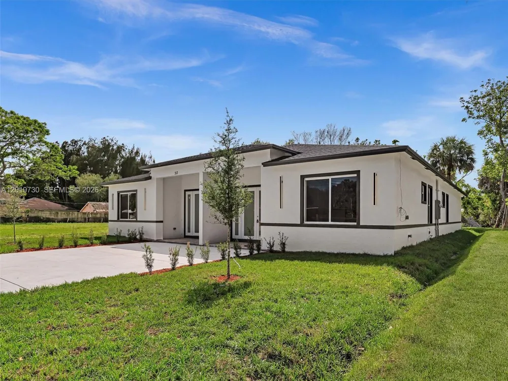 313 S 13th St #B Fort Pierce, FL 34950