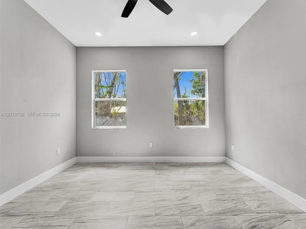 313 S 13th St #B Fort Pierce, FL 34950